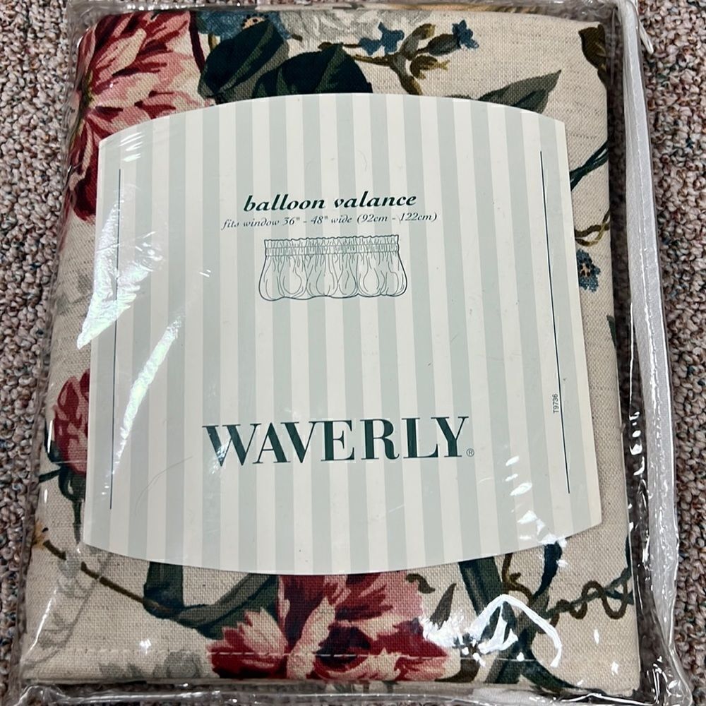 Waverly ballon valance woodland floral balloon valance